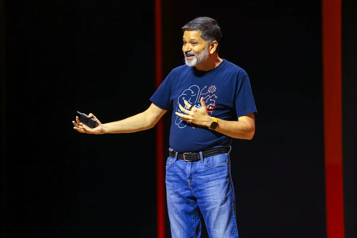 Fall in Love with the AI Future dharmesh shah inbound23